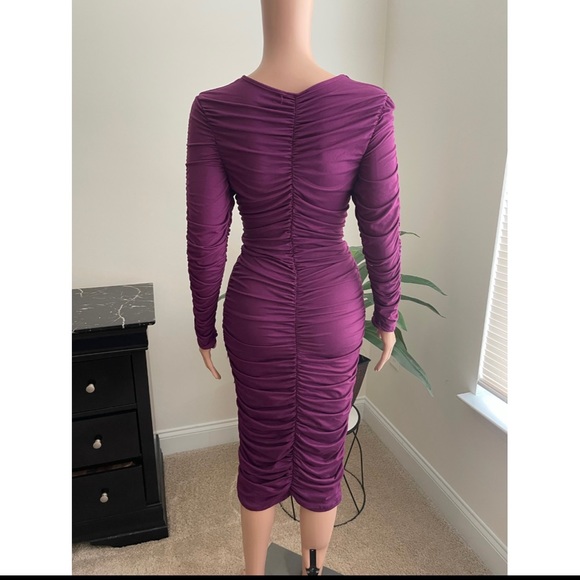 Plum Ruched Midi Dress - Picture 2 of 2